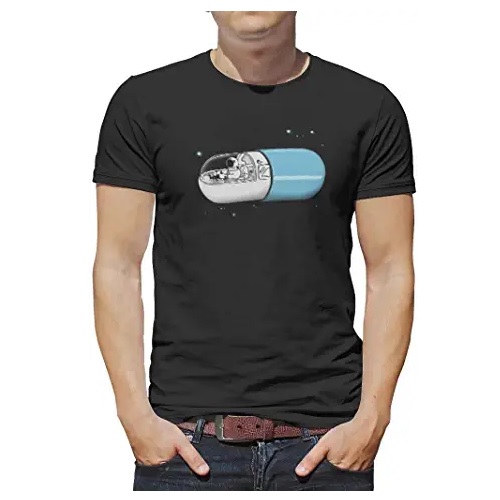 camiseta de la nasa negra con astronauta en nave aspirina espacial en ropa de la nasa en dealiens.shop